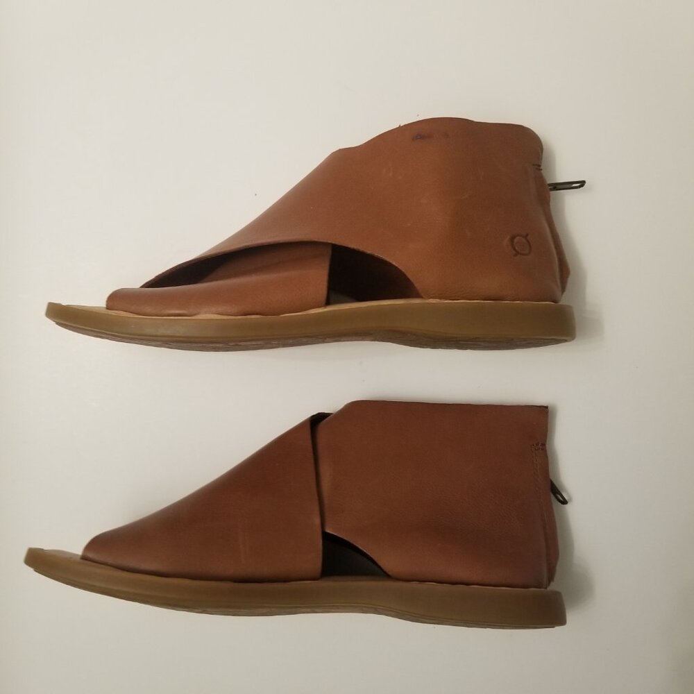 Born Iwa  Tan Leather Flat Sandal  size 7 - Picture 6 of 8